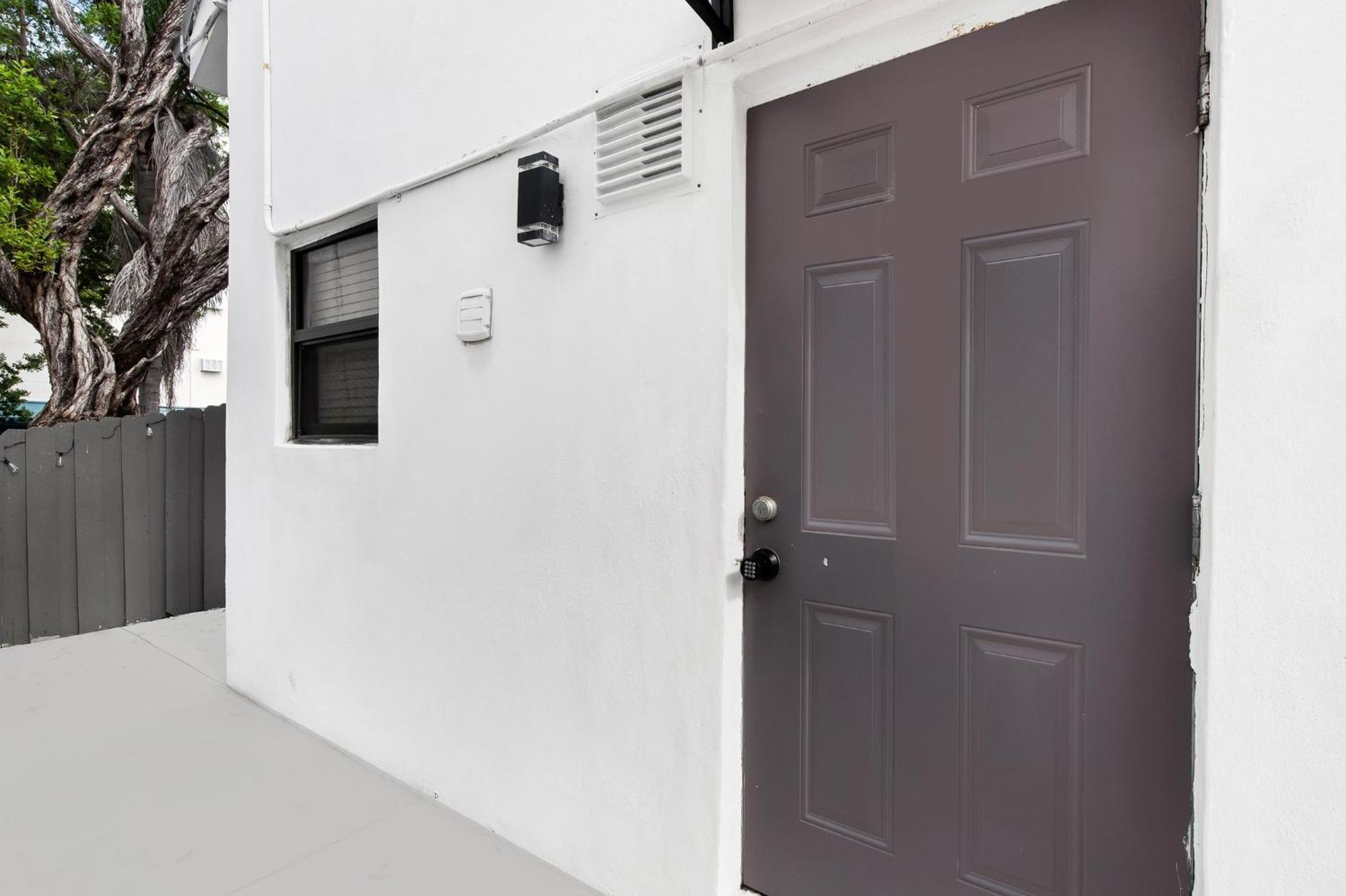 Oceanside Boutique Loft Apt Cozy Beach Unit # 7 Голливуд Экстерьер фото